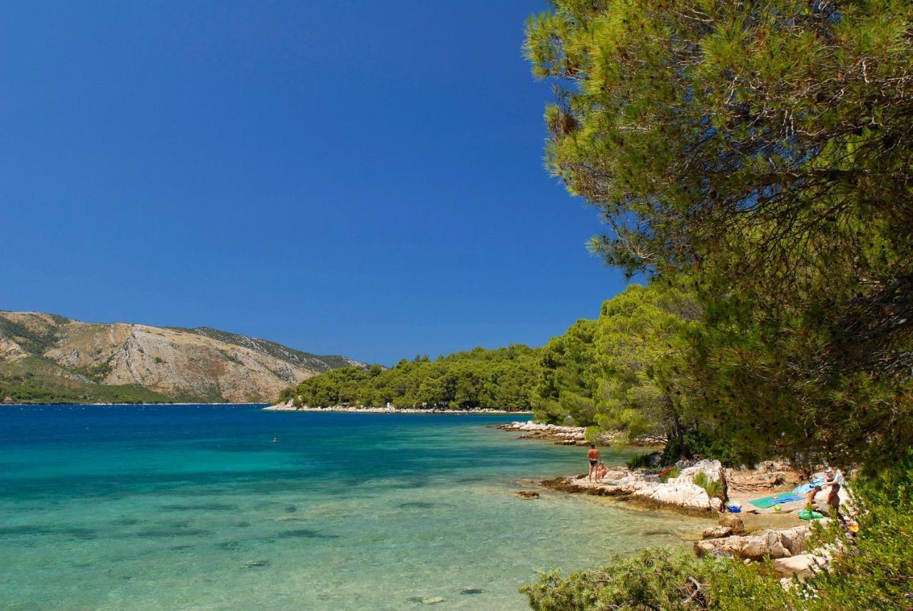 Helios Sunny Apartments By Valamar Старий Град Екстер'єр фото